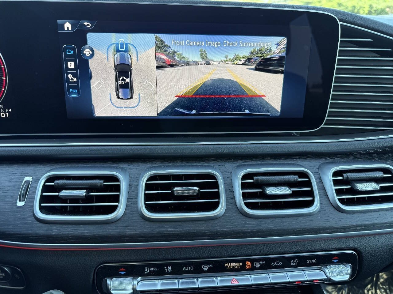 Used 2025 Mercedes-Benz GLS 450 4MATIC image 31