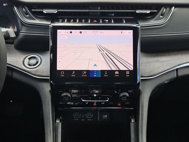 Used 2023 Jeep Grand Cherokee L Limited w/ Trailer Tow Group (B) image 20