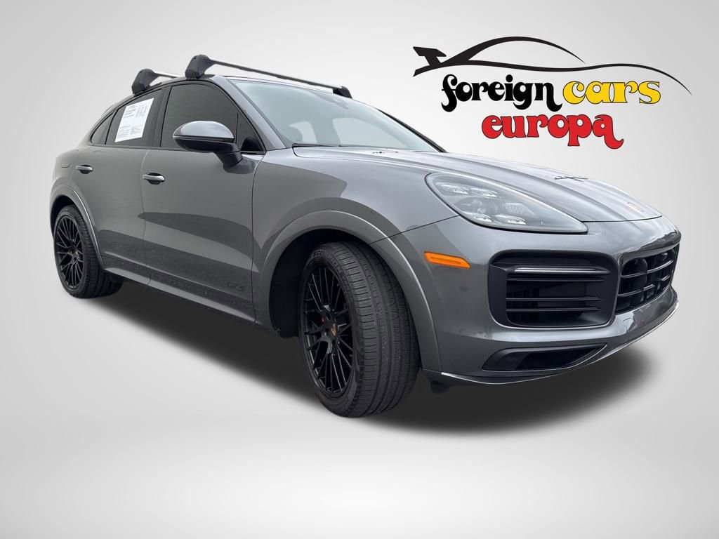 Used 2023 Porsche Cayenne GTS image 3
