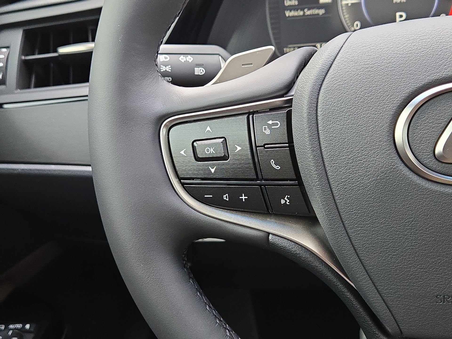 New 2025 Lexus ES 350 w/ Premium Package image 21