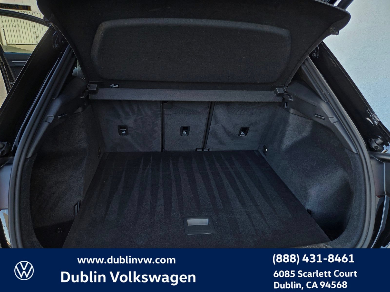 Used 2023 Audi Q3 2.0T Premium AWD/4WD image 25