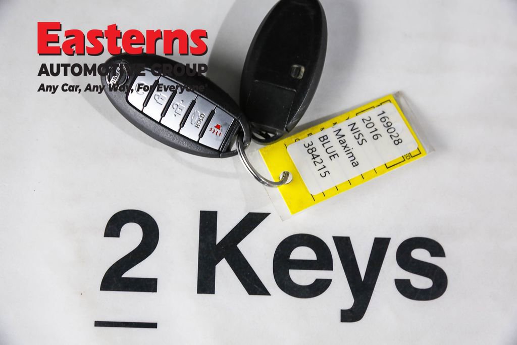 Used 2016 Nissan Maxima Platinum w/ Interior Lighting Package image 29