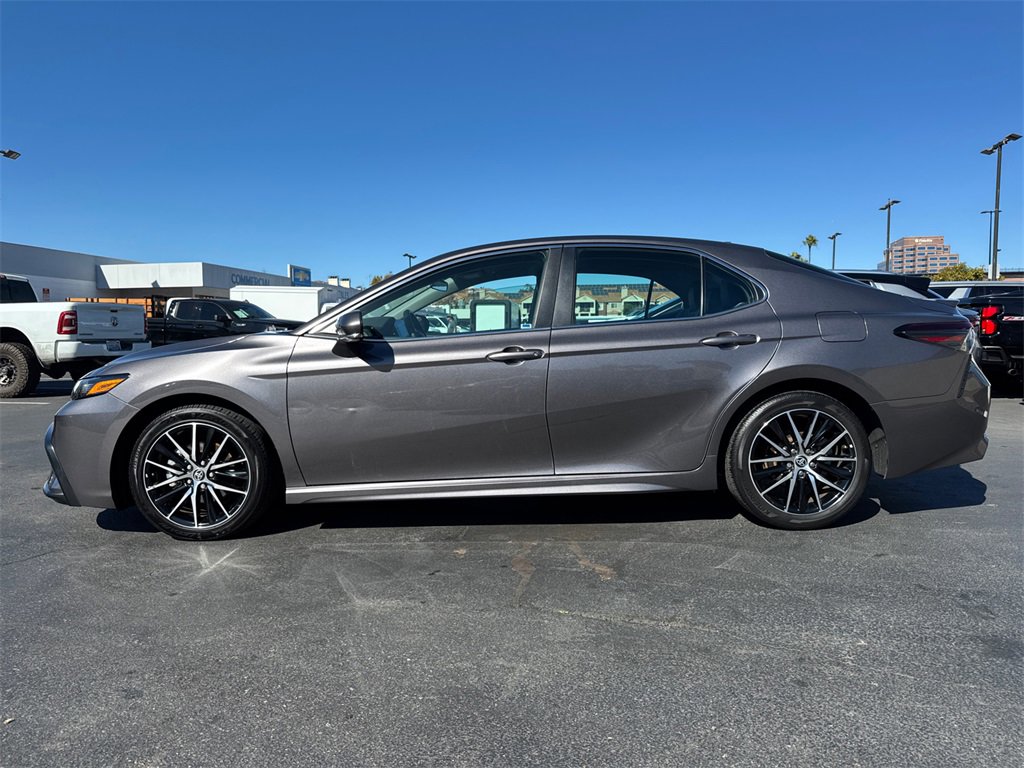 Used 2023 Toyota Camry SE image 7