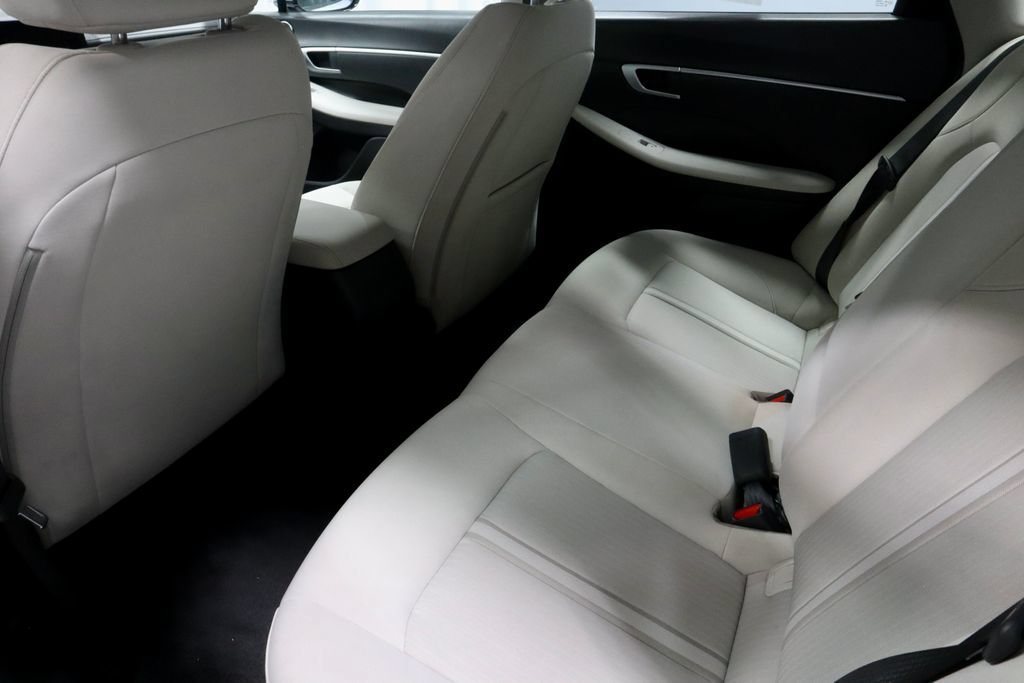 Certified 2025 Hyundai Sonata SEL FWD image 23