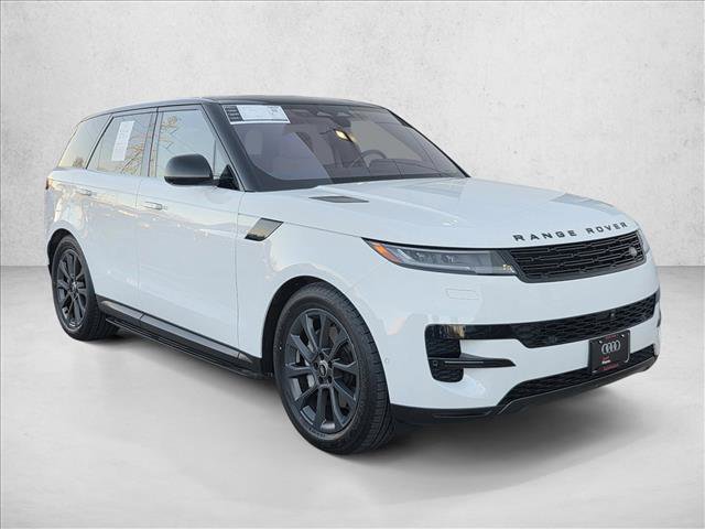 Used 2023 Land Rover Range Rover Sport SE image 3