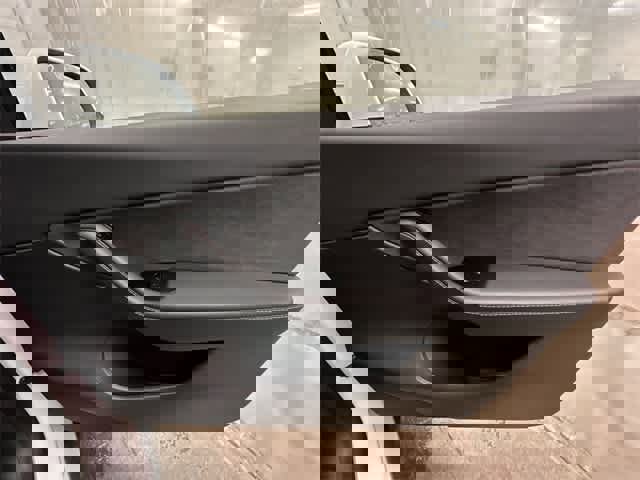 Used 2021 Tesla Model Y Long Range image 22