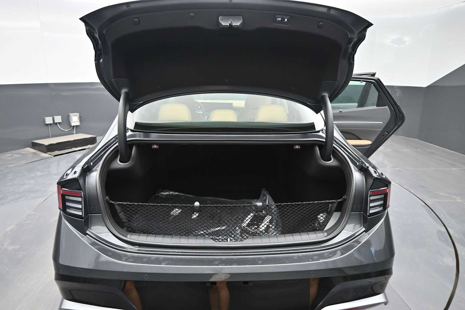 New 2026 Hyundai Sonata Limited FWD image 14