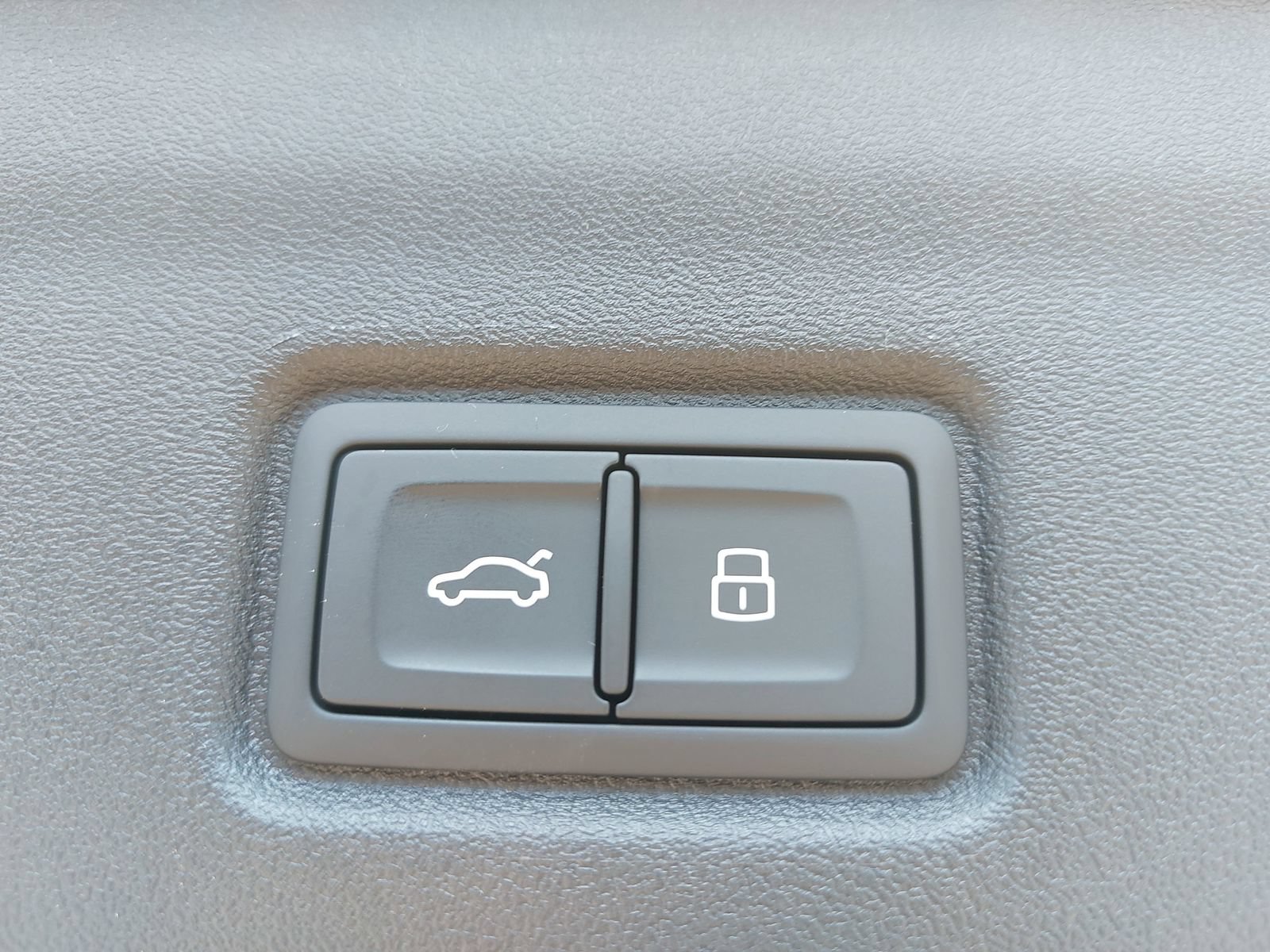 New 2027 Audi Q6 e-tron Premium AWD/4WD image 13