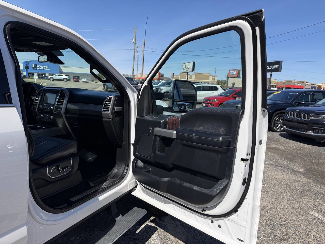 Used 2017 Ford F450 Platinum w/ Platinum Ultimate Package AWD/4WD image 58