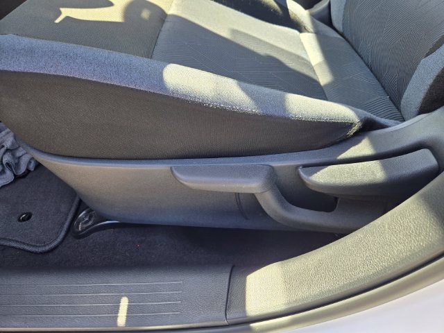 Used 2025 Nissan Versa SV FWD image 12