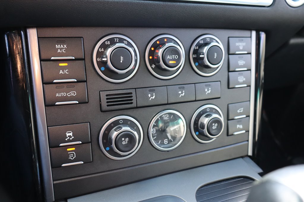 Used 2010 Land Rover Range Rover Supercharged AWD/4WD image 30