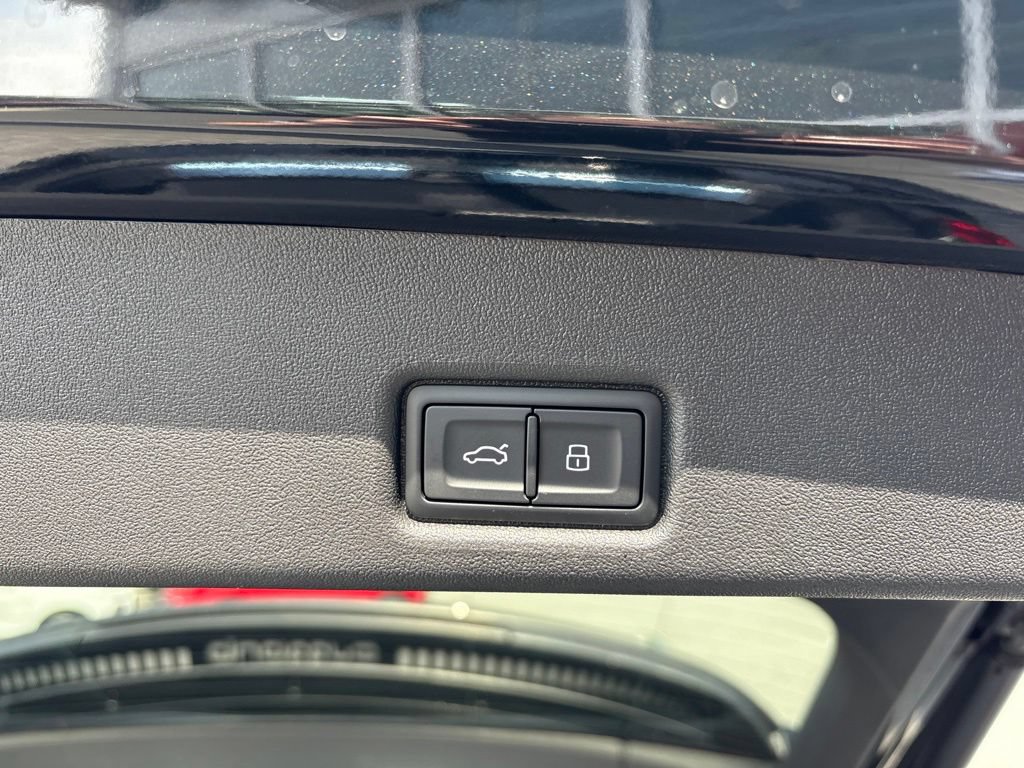 New 2026 Audi SQ5 Premium Plus AWD/4WD image 36