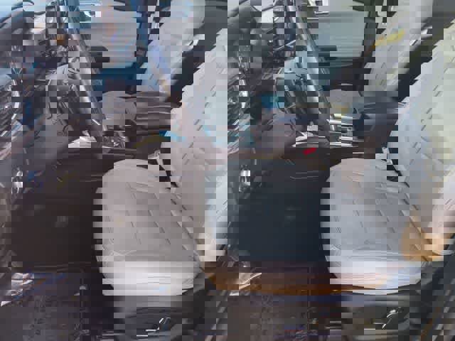 Used 2020 Ford Explorer Limited image 17