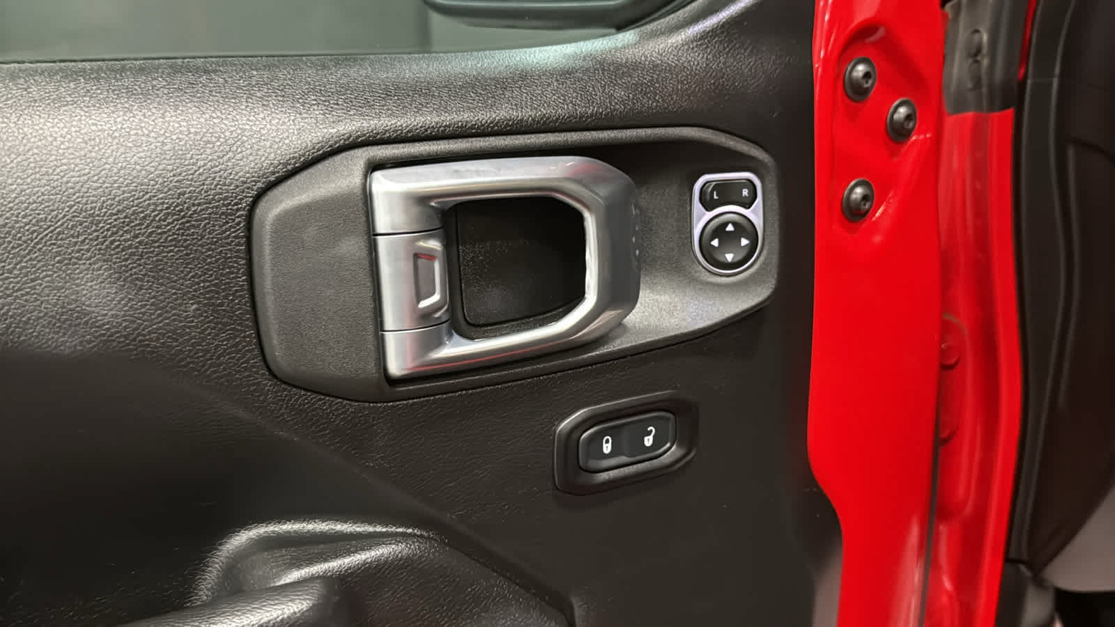 Used 2022 Jeep Wrangler Unlimited Sport AWD/4WD image 24