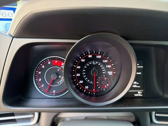 Certified 2023 Hyundai Elantra SEL w/ Cargo Package FWD image 3