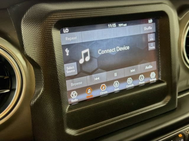 Used 2019 Jeep Wrangler Unlimited Sahara w/ Dual Top Group AWD/4WD image 14