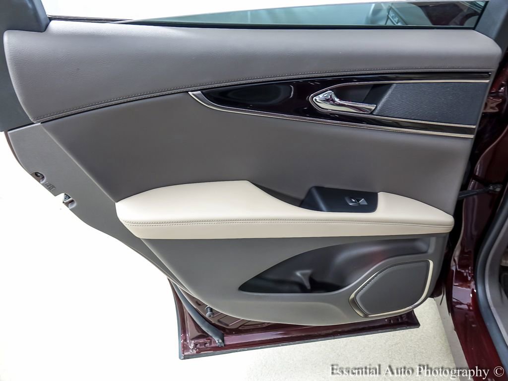 Used 2022 Lincoln Nautilus Reserve image 22