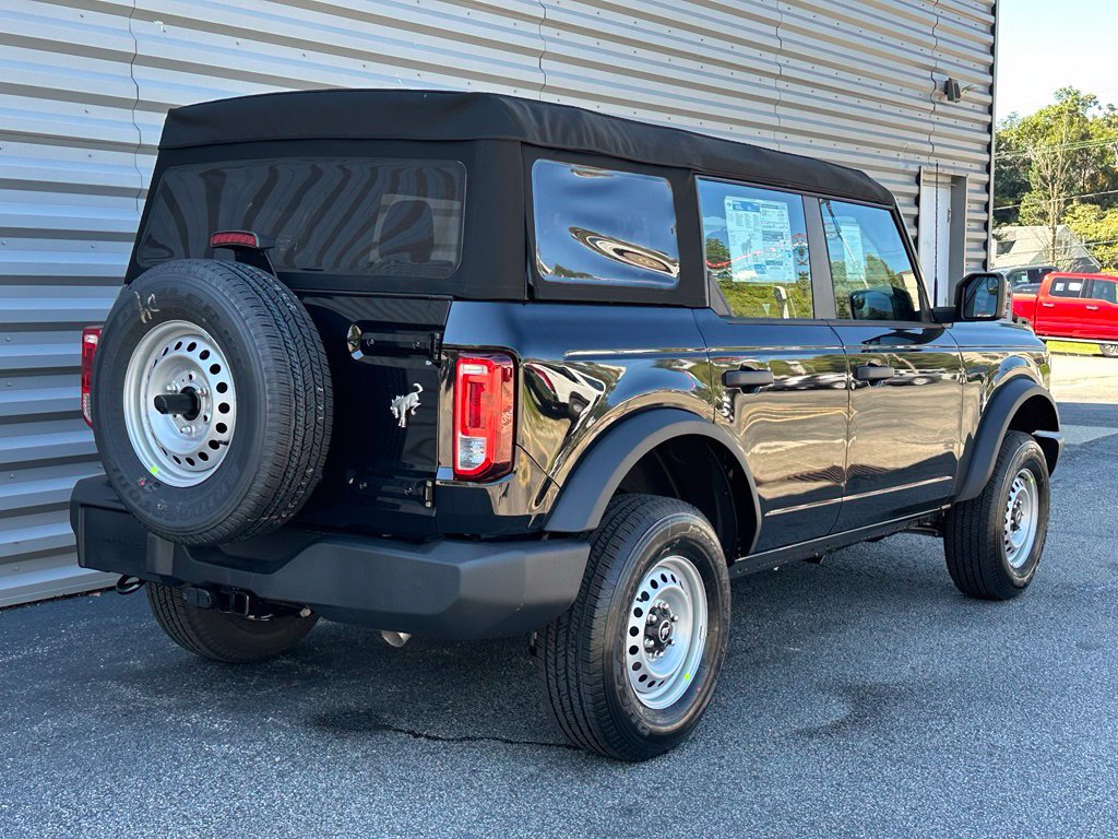 New 2026 Ford Bronco 4-Door AWD/4WD image 32