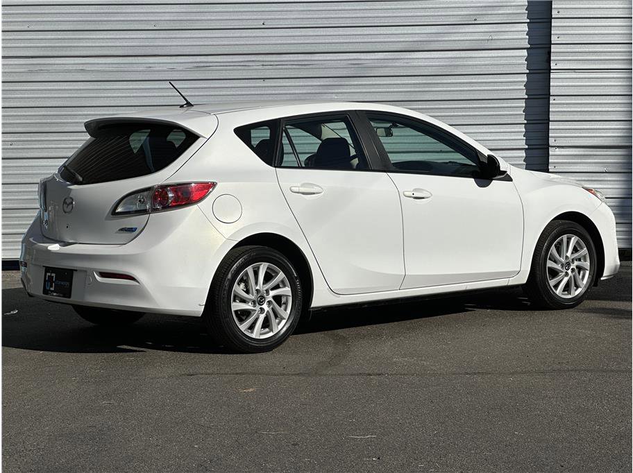 Used 2013 MAZDA MAZDA3 i Touring image 10