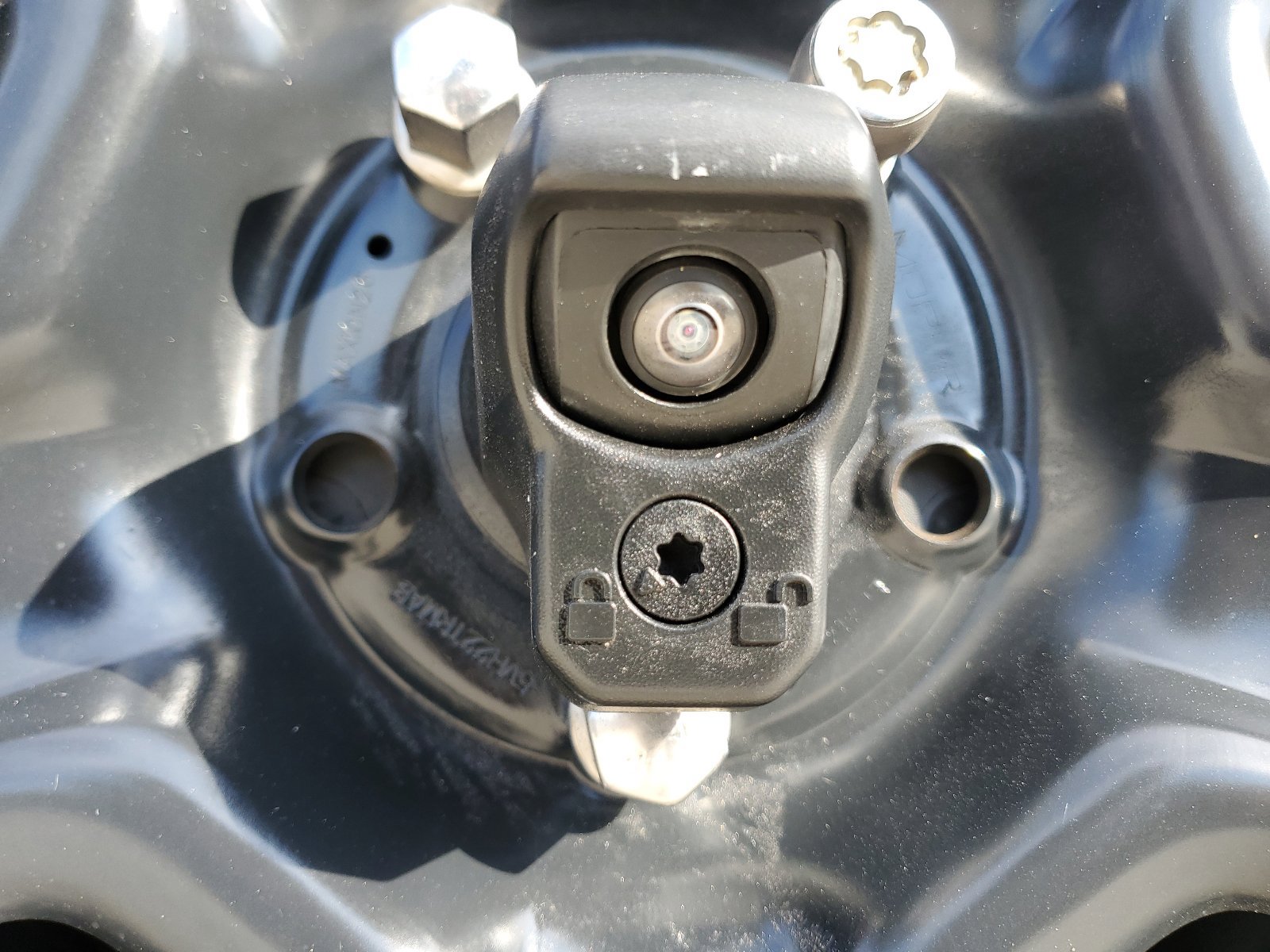 Used 2020 Jeep Wrangler Sport AWD/4WD image 11