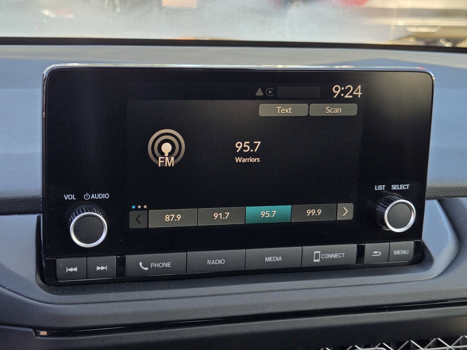 Used 2025 Honda Accord SE image 18