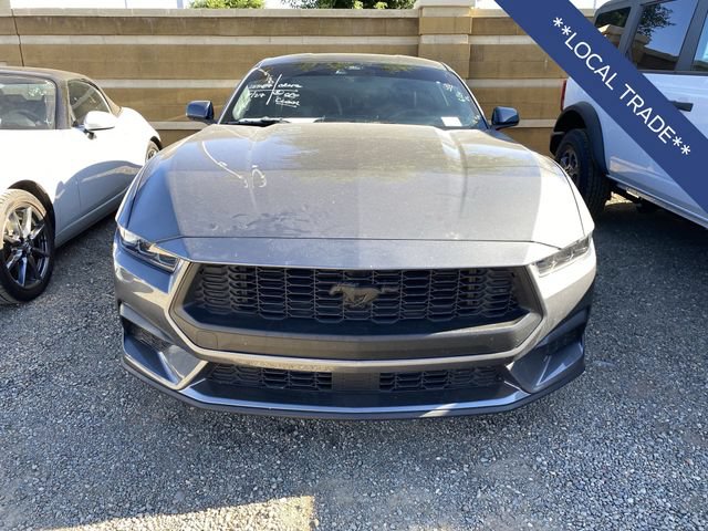 Used 2025 Ford Mustang Coupe RWD image 8