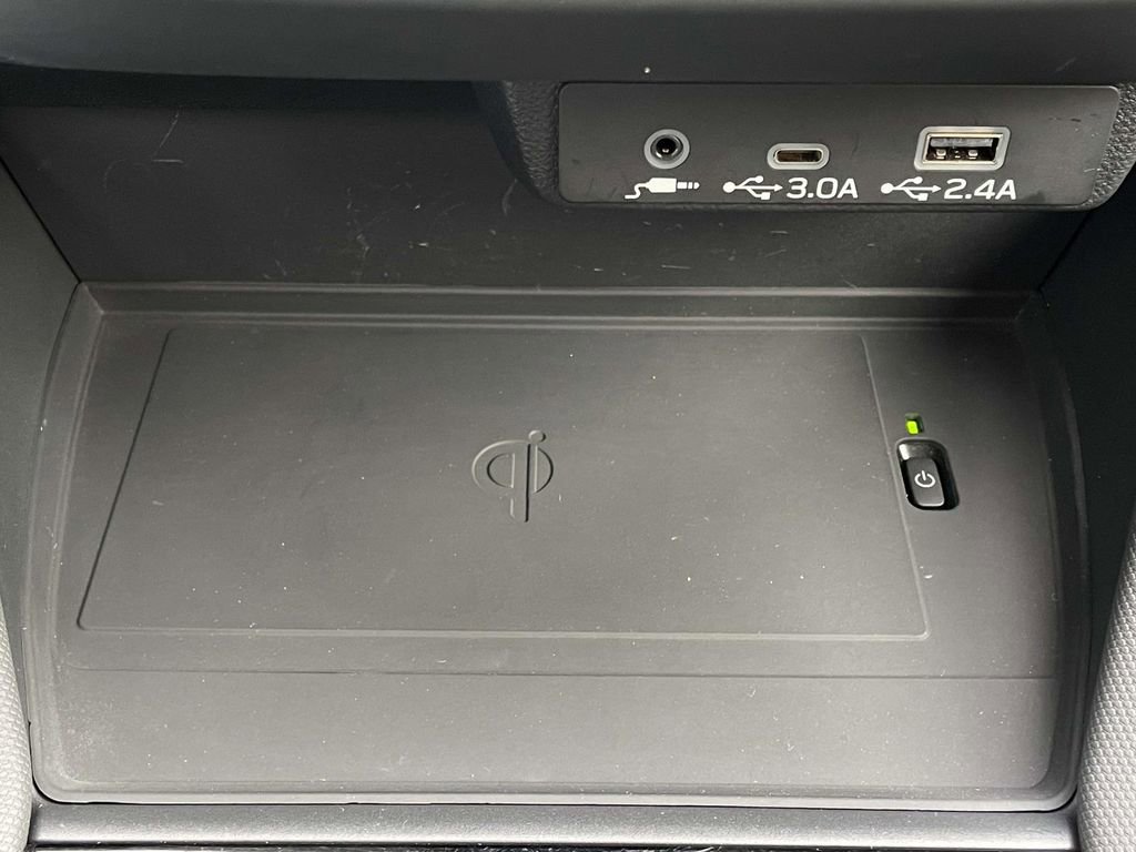 Used 2025 Subaru Forester Premium image 19