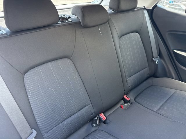 Used 2024 Hyundai Venue SE FWD image 23
