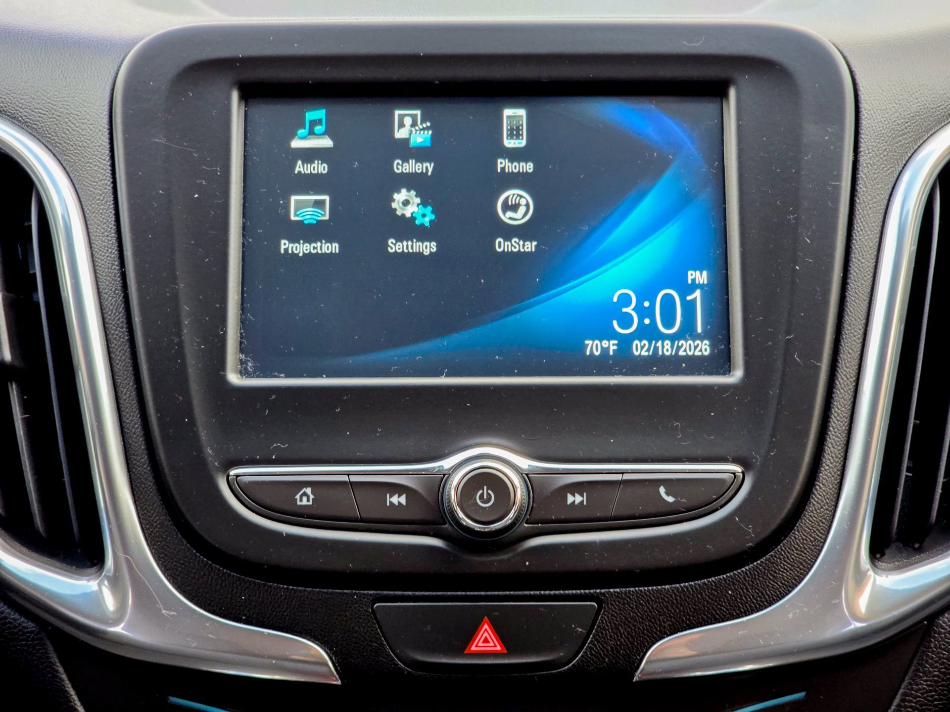 Used 2018 Chevrolet Equinox LT image 32