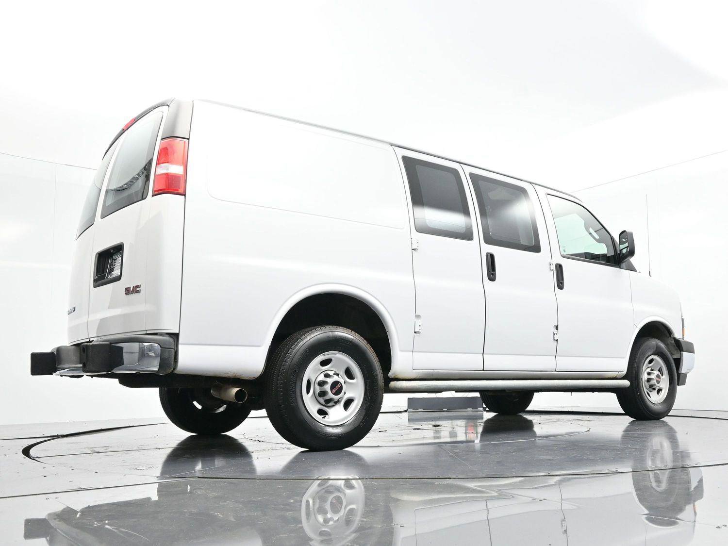 Used 2024 GMC Savana 2500 w/ Driver Convenience Package image 39