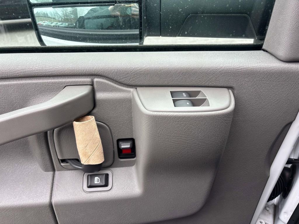 New 2026 GMC Savana 3500 w/ Power Convenience Package image 4