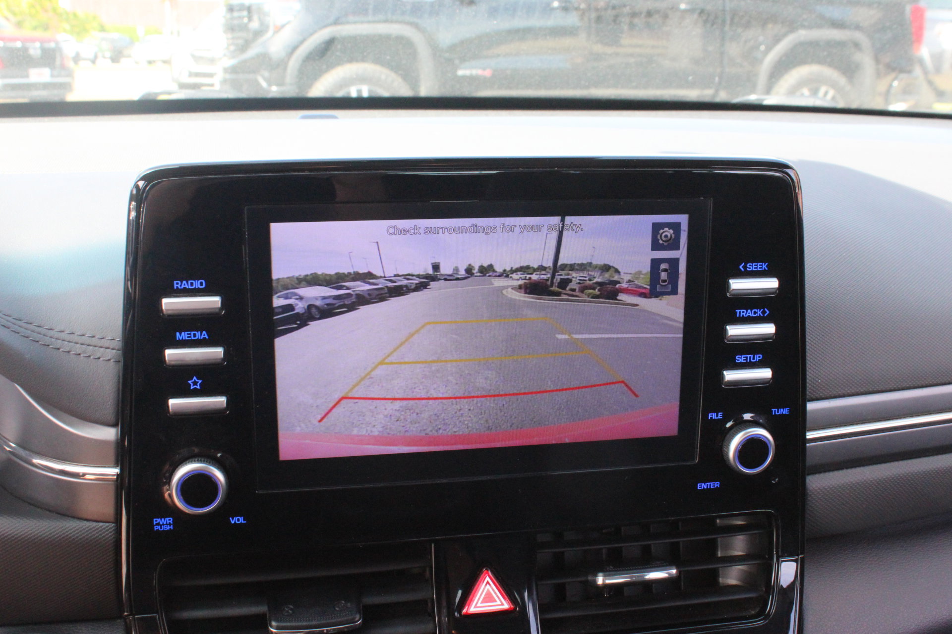 Used 2022 Hyundai Ioniq SE FWD image 21