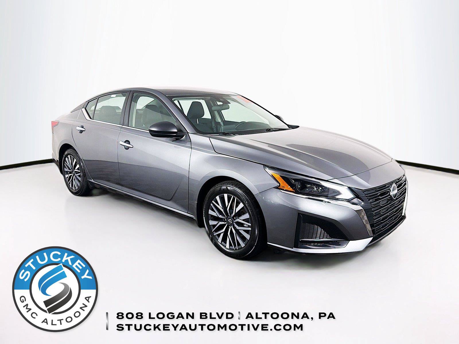 Used 2024 Nissan Altima 2.5 SV