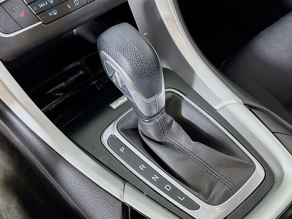 Used 2016 Ford Fusion SE image 16