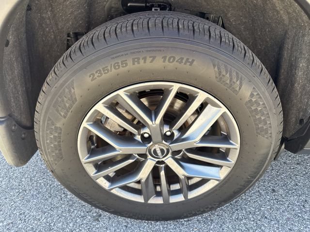 Used 2023 Nissan Rogue S AWD/4WD image 15