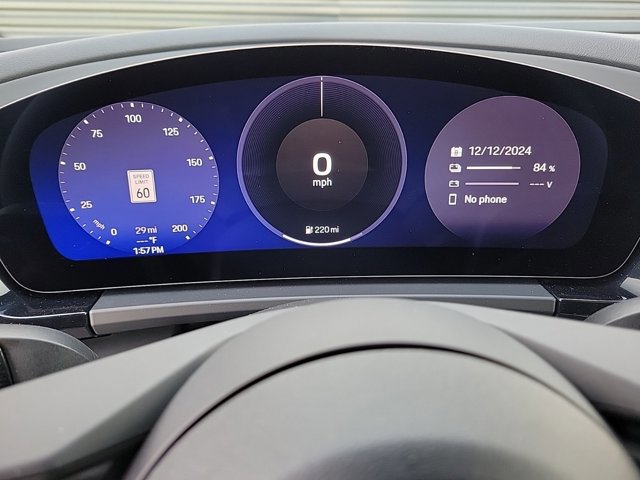 Used 2025 Porsche Macan 4 Electric image 33