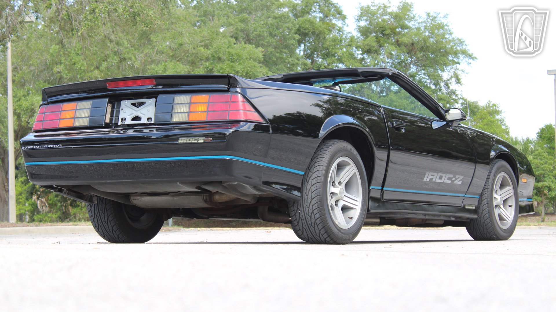Used 1988 Chevrolet Camaro LT RWD image 8