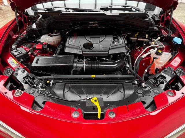 Used 2022 Alfa Romeo Stelvio Sprint image 28