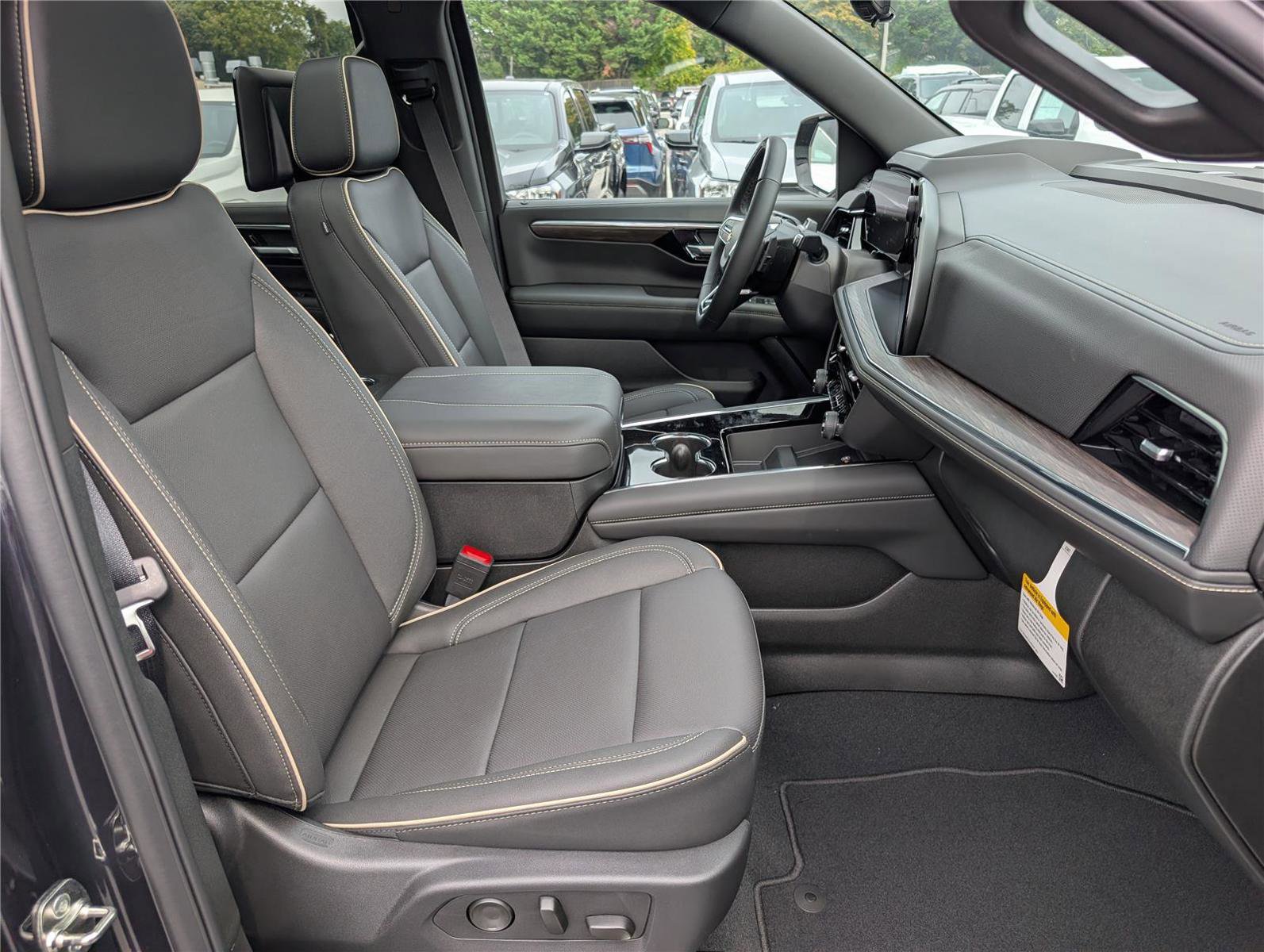 New 2026 Chevrolet Tahoe Premier image 7