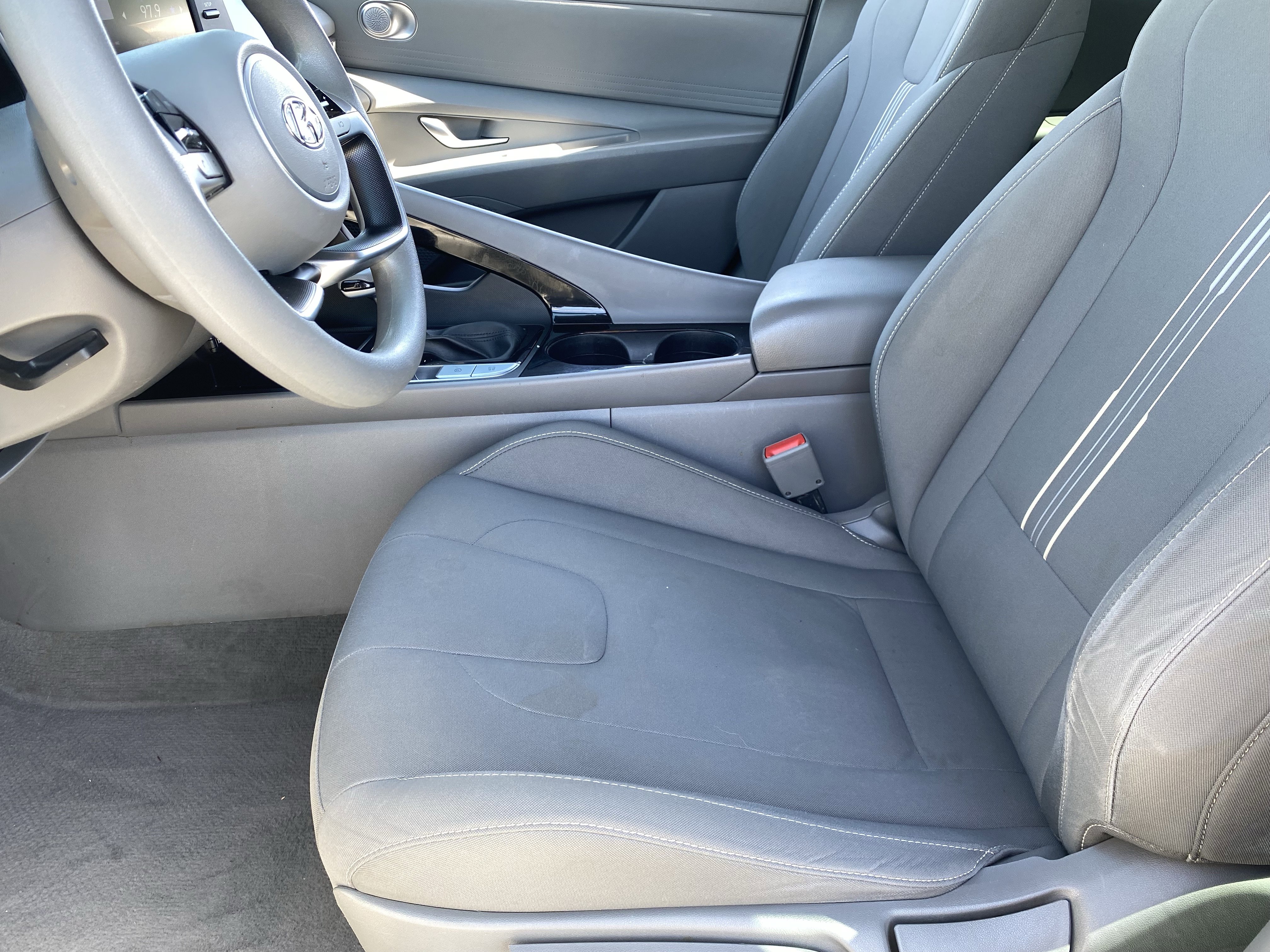 Used 2022 Hyundai Elantra Blue w/ Cargo Package FWD image 16
