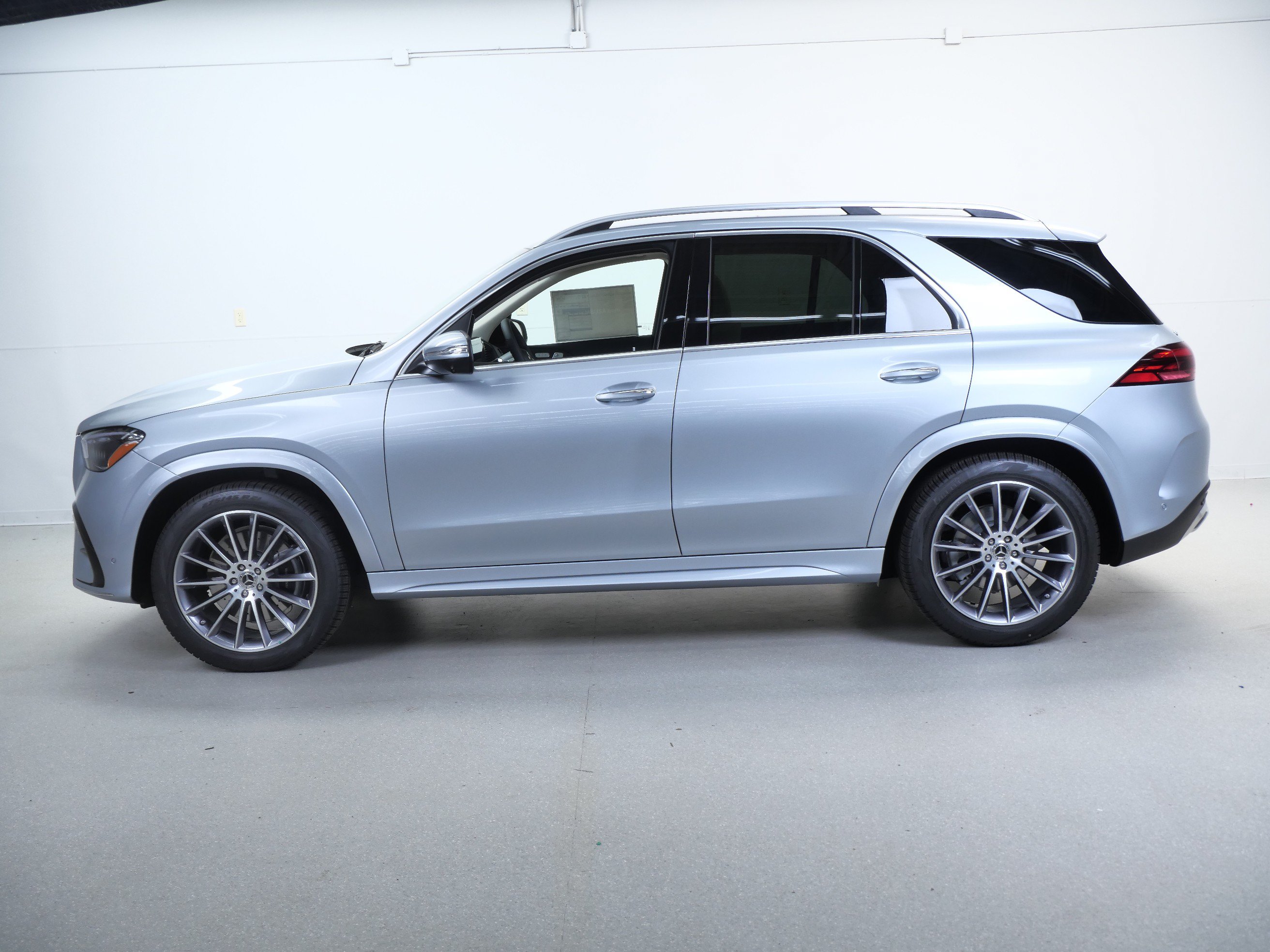 New 2026 Mercedes-Benz GLE 350 4MATIC image 5
