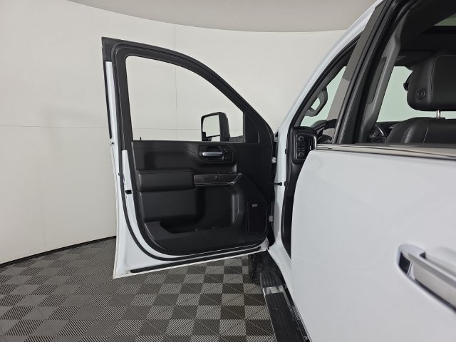 Used 2020 Chevrolet Silverado 3500 LTZ w/ LTZ Premium Package AWD/4WD image 26
