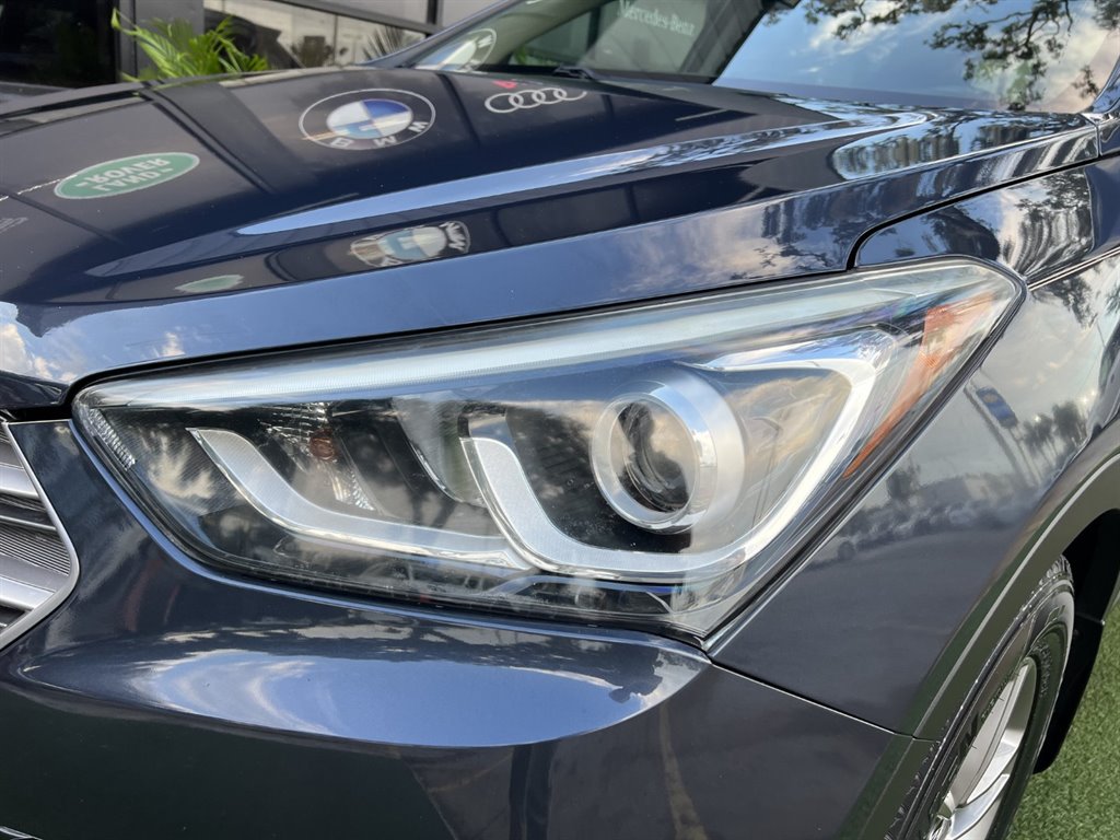 Used 2017 Hyundai Santa Fe Sport FWD image 10