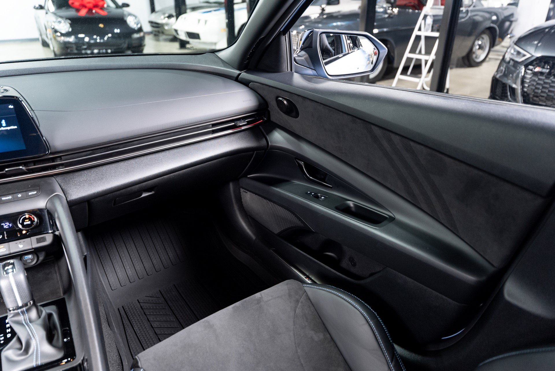 Used 2023 Hyundai Elantra N FWD image 58