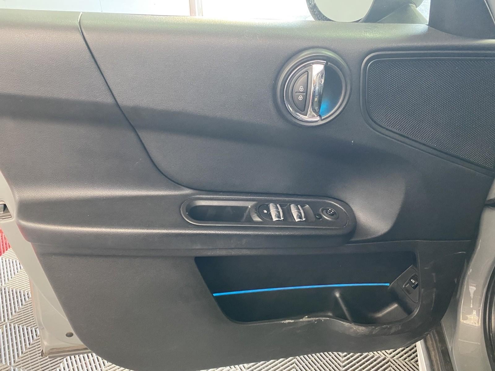 Used 2019 MINI Cooper Countryman FWD image 18