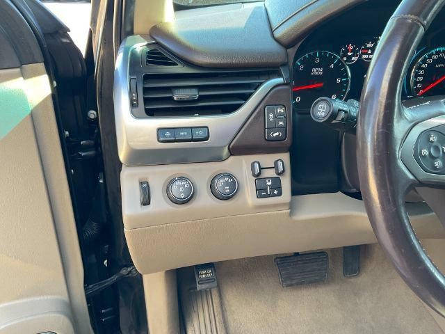 Used 2019 Chevrolet Suburban Premier AWD/4WD image 12