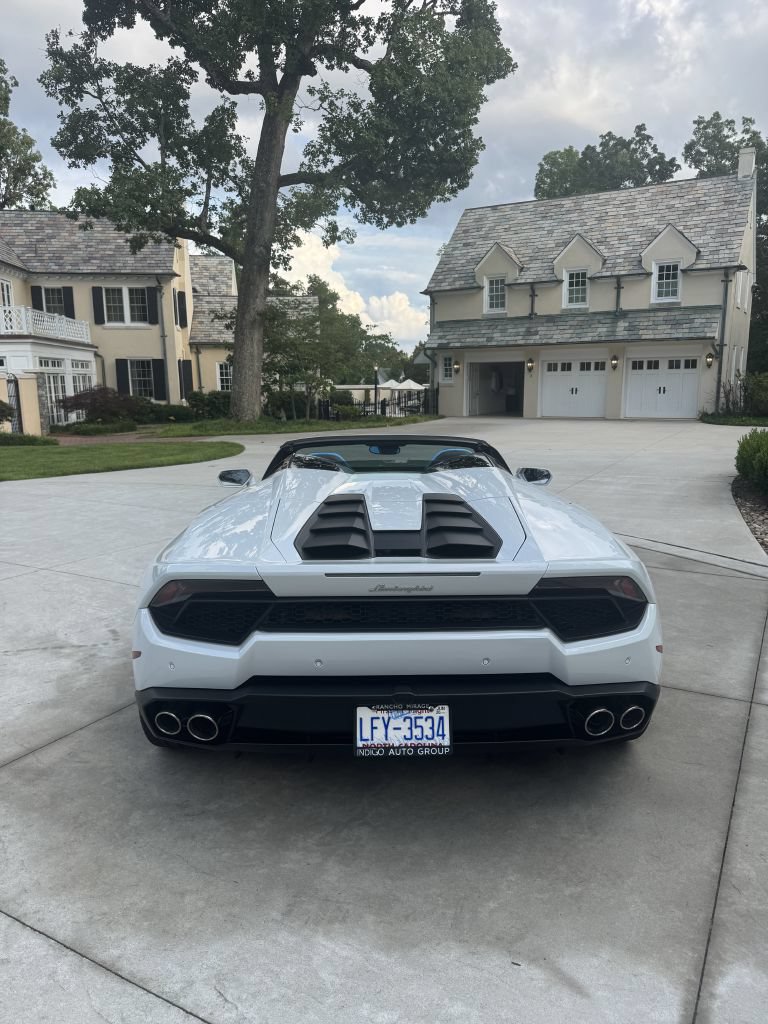 Used 2017 Lamborghini Huracan LP 580-2 RWD image 4