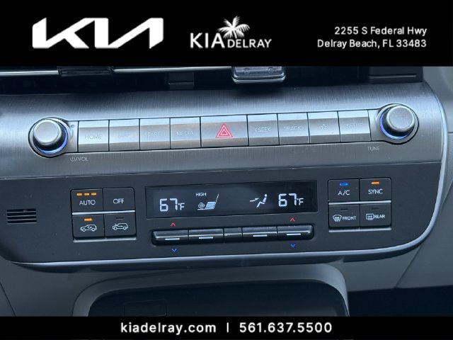 Used 2024 Hyundai Kona Limited FWD image 24