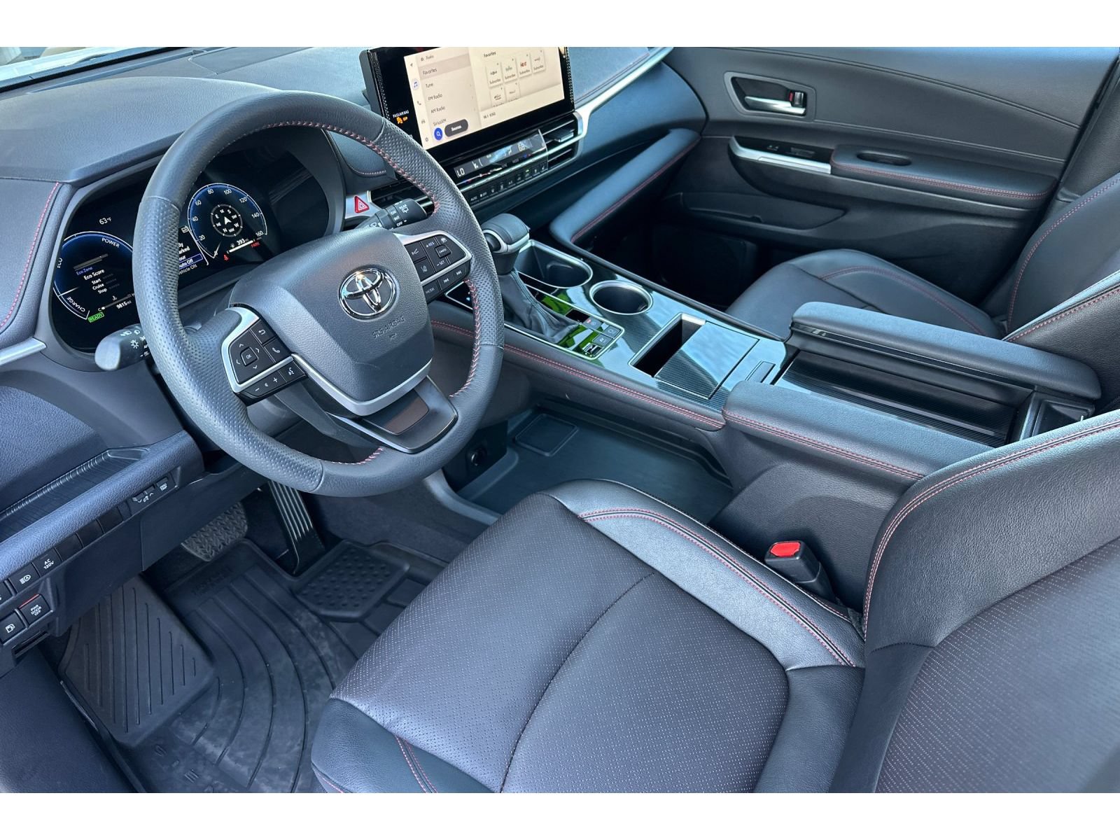 Used 2025 Toyota Sienna XSE w/ XSE Premium Package AWD/4WD image 10
