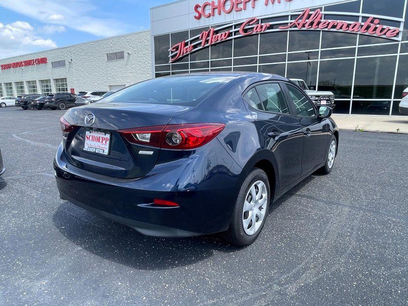Used 2018 MAZDA MAZDA3 Sport FWD image 3